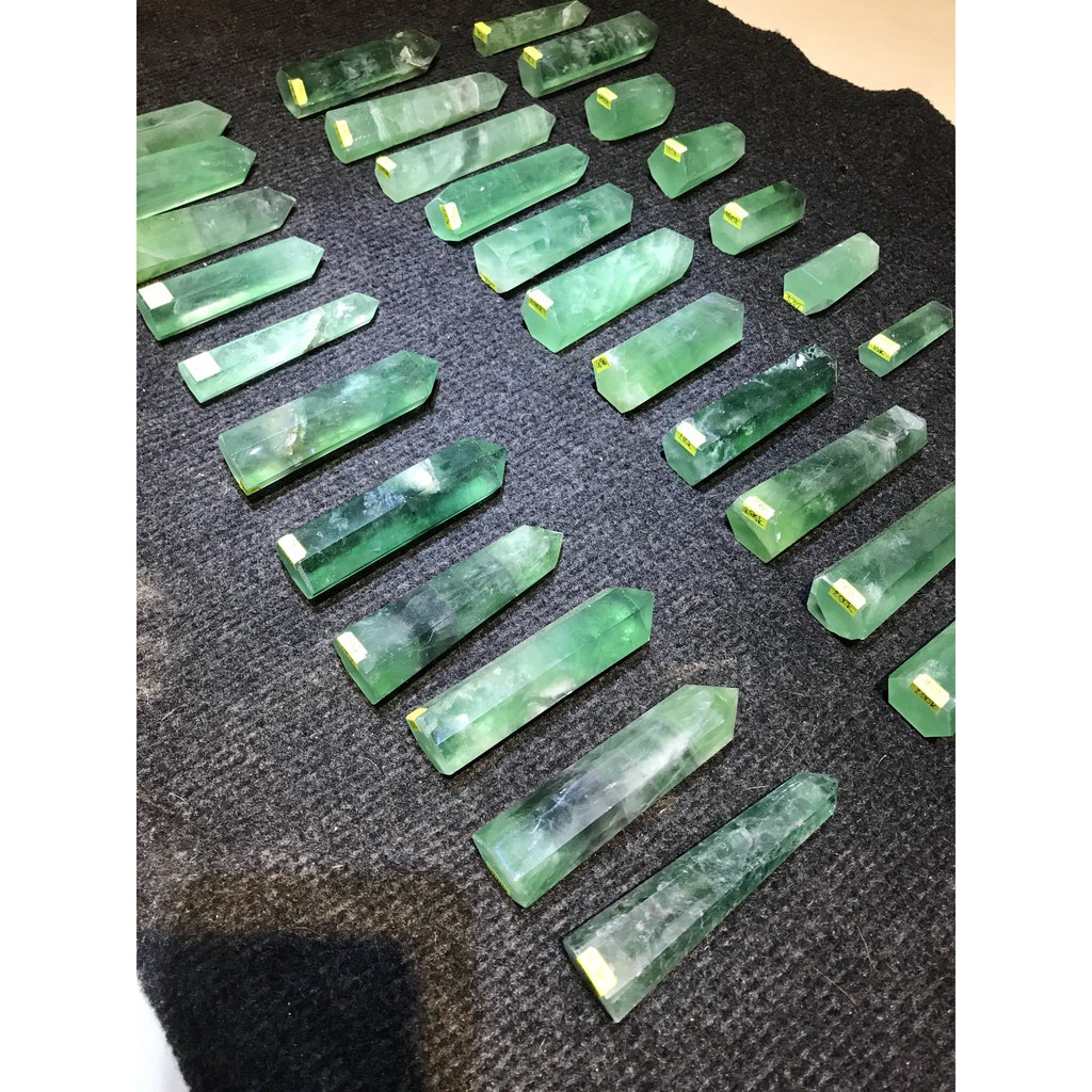 Trụ đá thanh tẩy màu xanh - Trụ đá Flou-rit | BigBuy360 - bigbuy360.vn