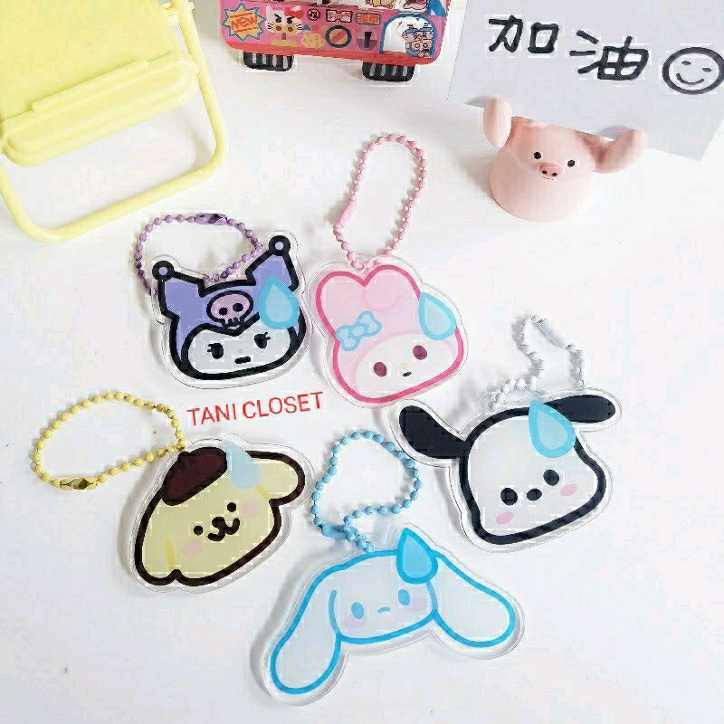 Móc Khóa Nhựa Cứng Emoji Sanrio Bối Rối