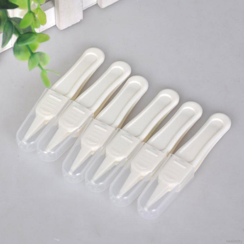 Nhíp vệ sinh tai mũi cho bé