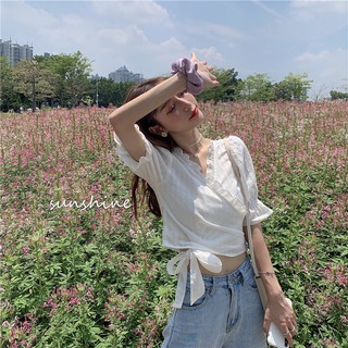 Áo trắng đắp chéo