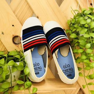 GIÀY SLIP ON TRẮNG 4 SỌC MÀU