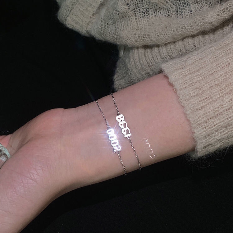 Vòng Tay/Lắc Chân Bằng Thép Không Gỉ Mặt Hình Số Năm Mới 2022 Thời Trang Cho Nữ