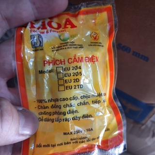 PHÍCH CẮM ĐIỆN LIOA (  Chân Cắm Phi 5 )