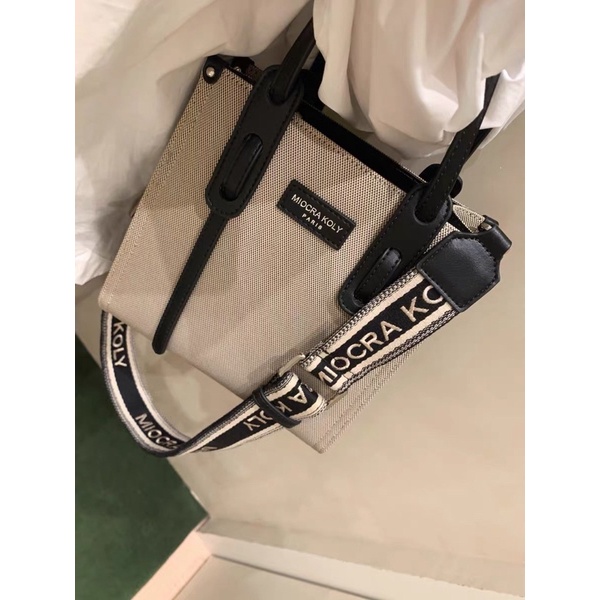 Túi Miocra koly dây to thêu tên hãng