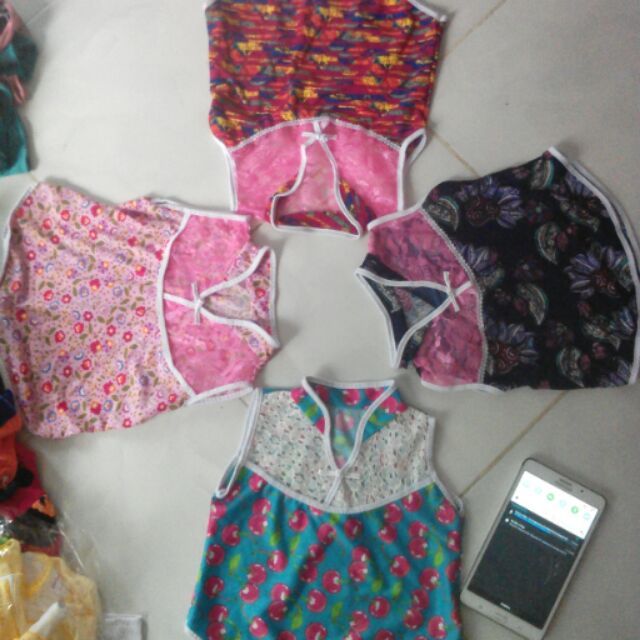 Đồ  mặc  nhà cho bé  gái