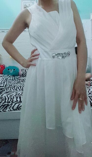 Đầm  size S-M thanh lý .