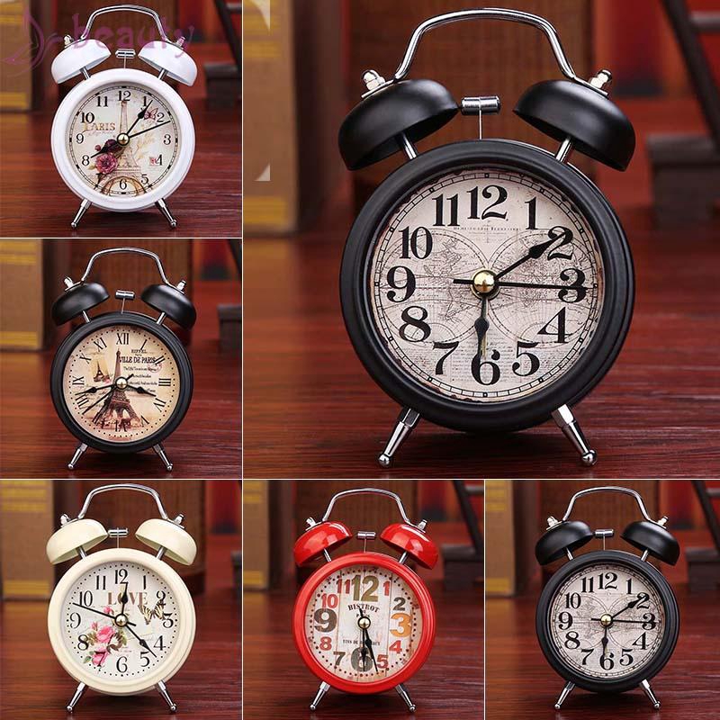 Đồng hồ báo thức để bàn phong cách vintage
