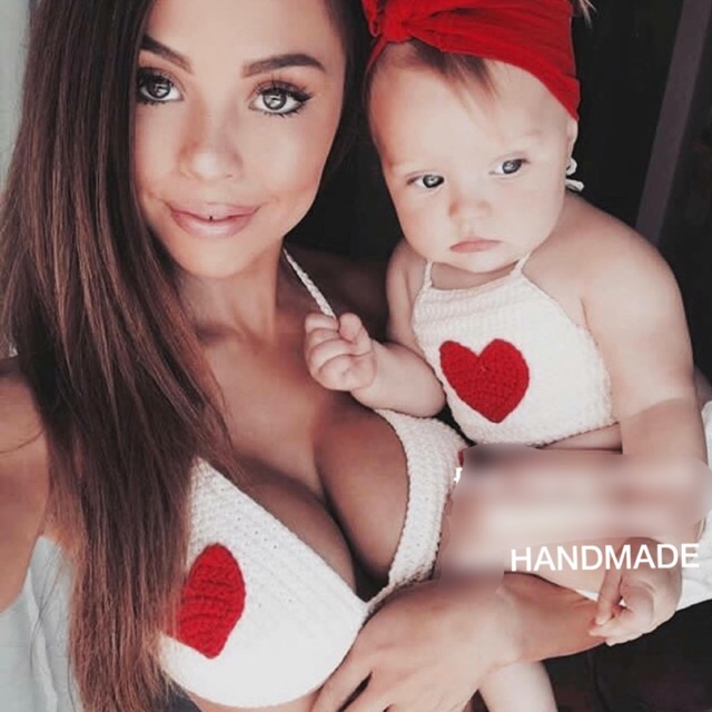 Set bikini trái tim mẹ và bé