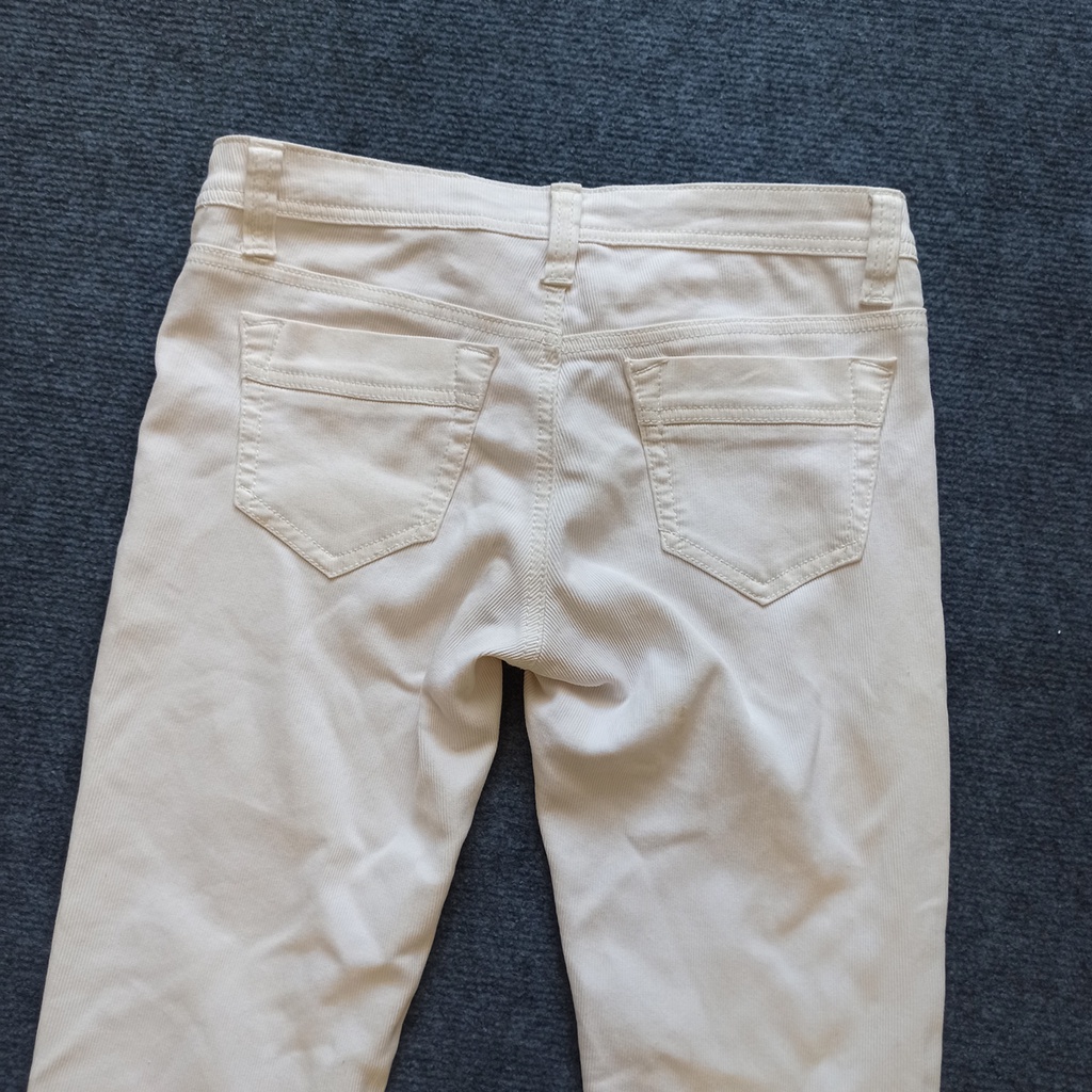 Thanh lý quần kaki màu trắng size số 9