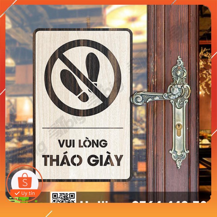 Bảng Vui lòng tháo giày 13x20cm cắt laser 2 lớp bằng gỗ