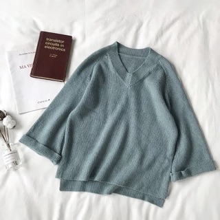 Áo len cổ chữ v - ống tay loe | oder taobao