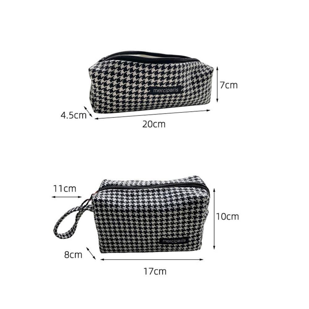 Ví Đựng Bút Chì / Đồ Trang Điểm Bằng Polyester Sức Chứa Lớn Có Dây Đeo Cổ Tay Làm Quà Sinh Nhật Cho Bạn Nữ