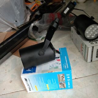 Đèn led rọi chạy ray