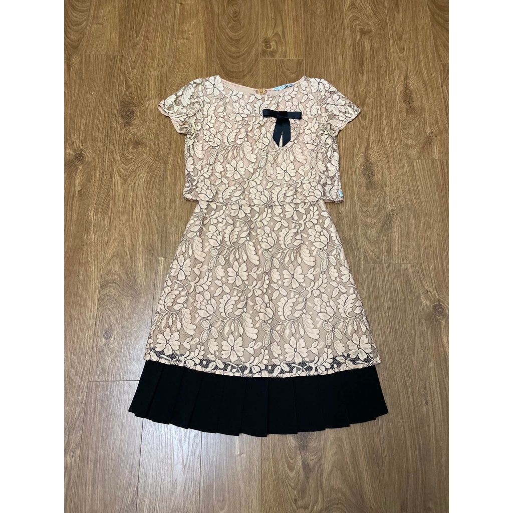 Váy nem size 4