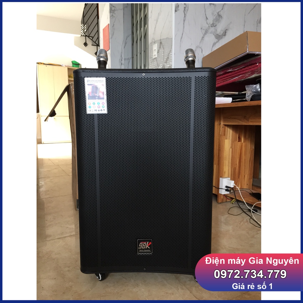 Loa kéo 98K K50 Bass 50 kèm 2 micro, chất ấm, micro đem lại âm thanh sáng trong. Bảo hành 12 tháng