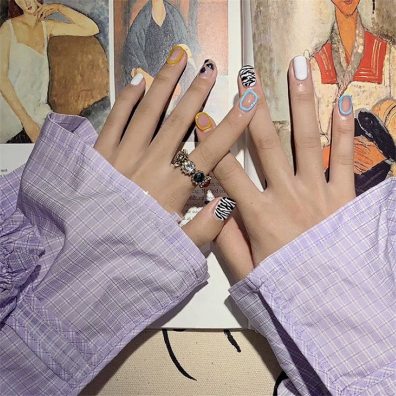 Bộ Móng Tay Giả Ngắn