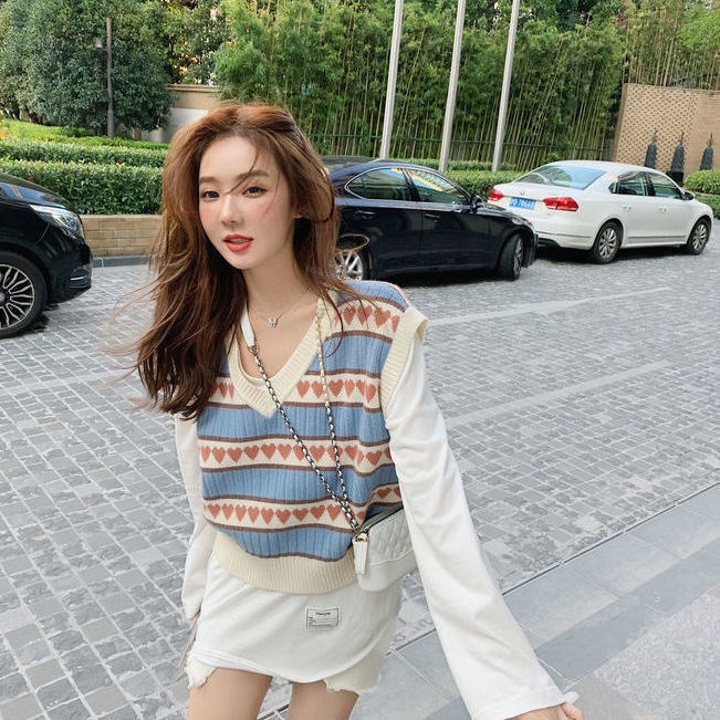 Áo gile dệt kim cổ chữ V họa tiết sọc ngang màu sắc tương phản thời trang mùa thu cho nữ | BigBuy360 - bigbuy360.vn