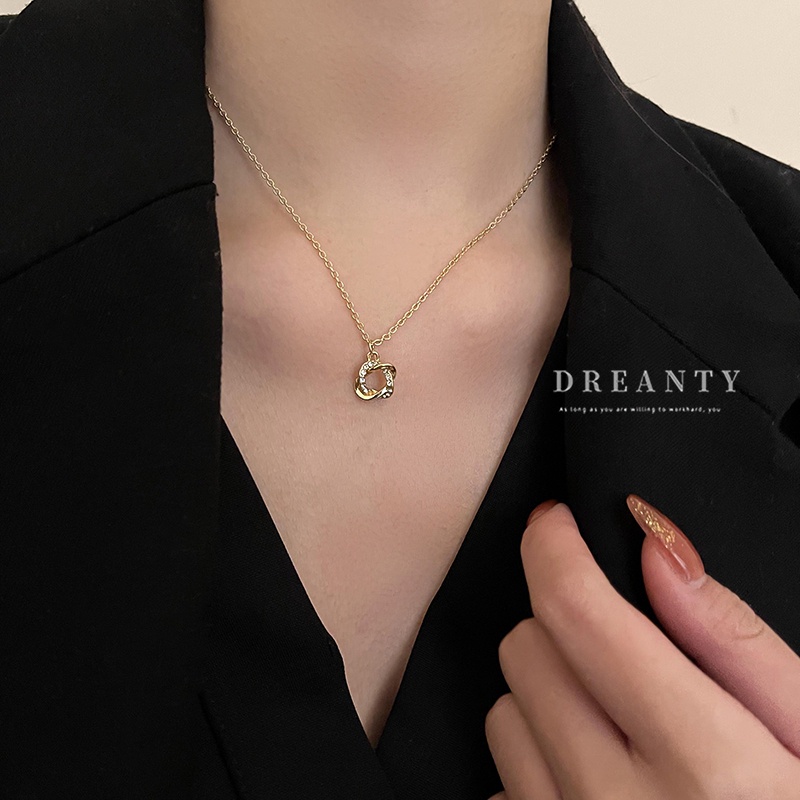 Dây Chuyền Dạng Xoắn Đính Kim Cương Nhân Tạo Độc Đáo Thời Trang