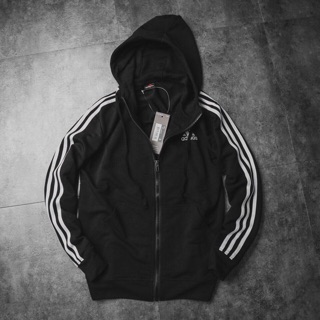 nik adidas