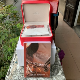 Hộp đồng hồ Omega siêu cấp