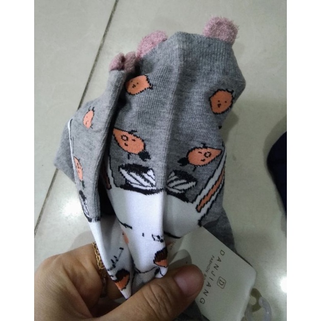 Vớ in hình gấu và thỏ có tai 22-25cm