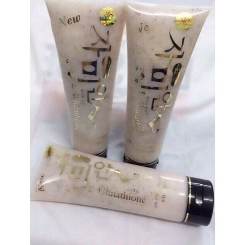 Tẩy tế bào chết hạt cát L-Glutathione whitening body exfoliating cream
