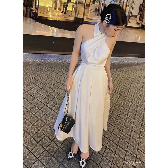 Sét áo cổ yếm kèm chân váy midi TK