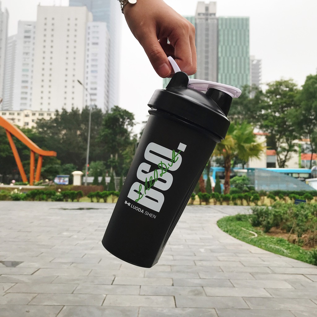 Bình Nước Tập Gym Dáng Thể Thao BSO DUTANO Có Con Lắc Inox, Quai Xách, Có Vạch Chia Dung Tích 750ML