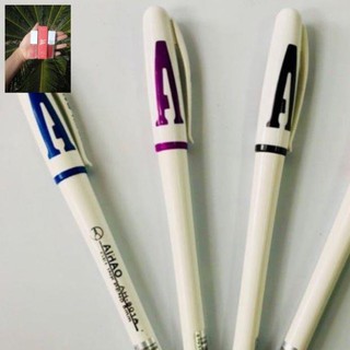 1 cây Bút chữ A ( xanh , đỏ , đen , tím)