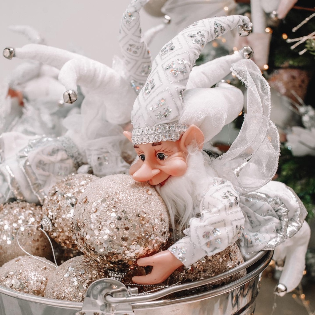 Chú hề treo cây thông màu xanh lá 40cm- phụ kiện decor cây thông Châu Âu 2023