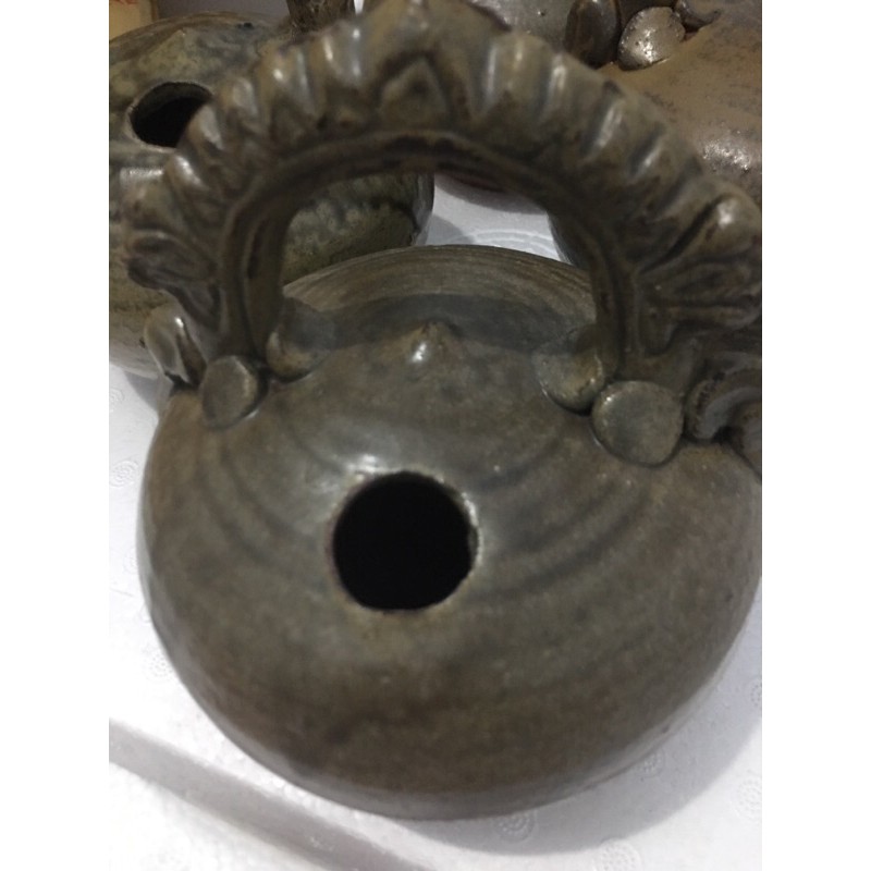 Bình đựng vôi-quai rồng điêu khắc