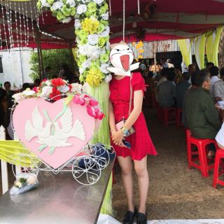 Đầm xinh thanh lí