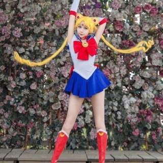 Cosplay sailor moon ( thuỷ thủ mặt trăng )