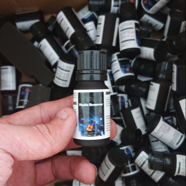 Chai phục hồi nhựa nhám bạc màu Willf1 Plastic&Remove 10ml + Tặng mút để lau