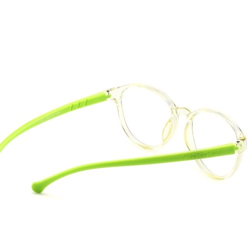 Mắt kính chống bức xạ có thể thay thế cho trẻ em