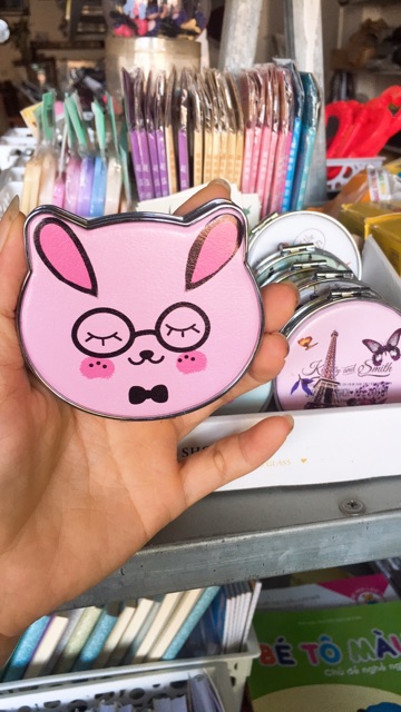 Gương mini cầm tay siêu kute