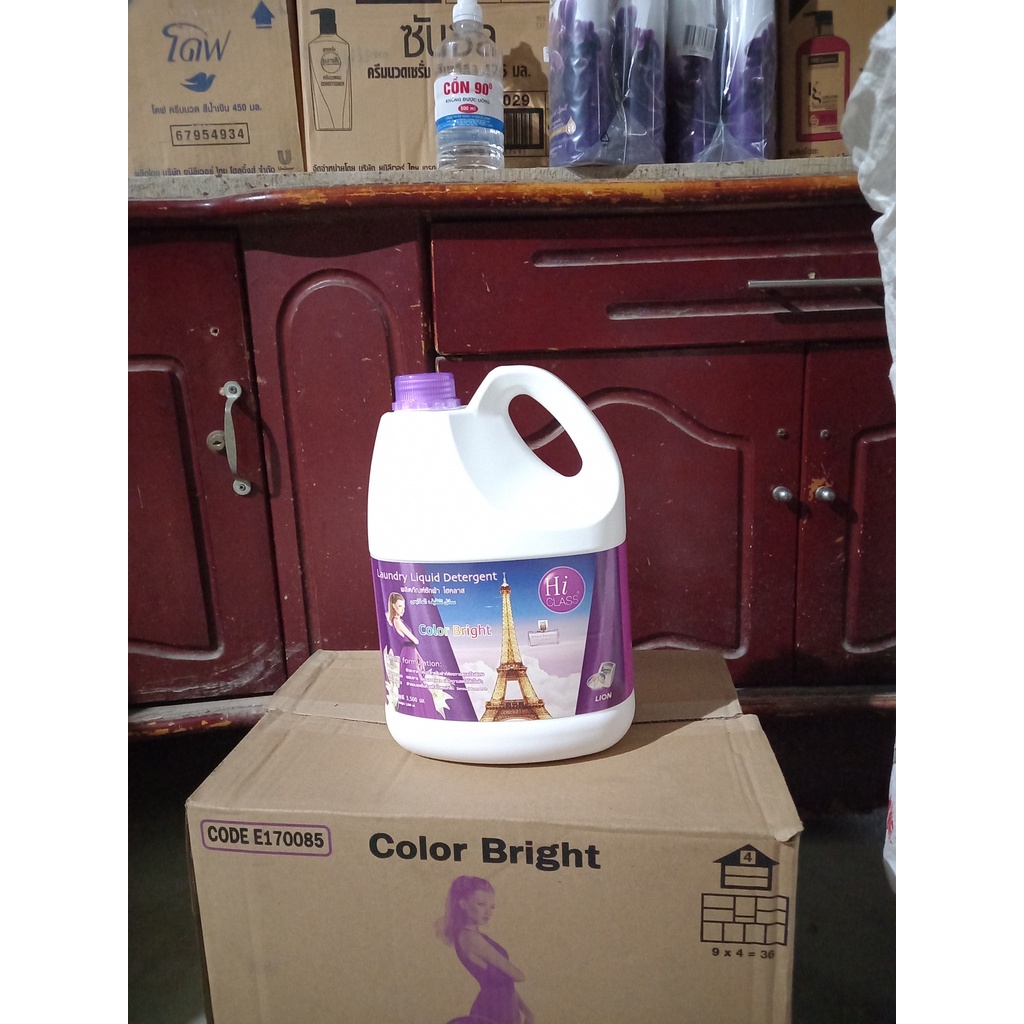 Nước giặt Hiclass tím 3.5L Thái lan (Chính Hãng)