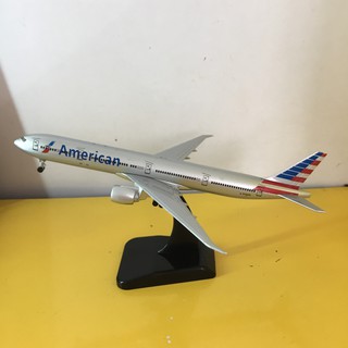 Mô hình máy bay Mỹ American Airlines 20cm dòng Boeing 777-333ER món quà tặng trưng bày mô hình die-cast trang trí bàn kệ