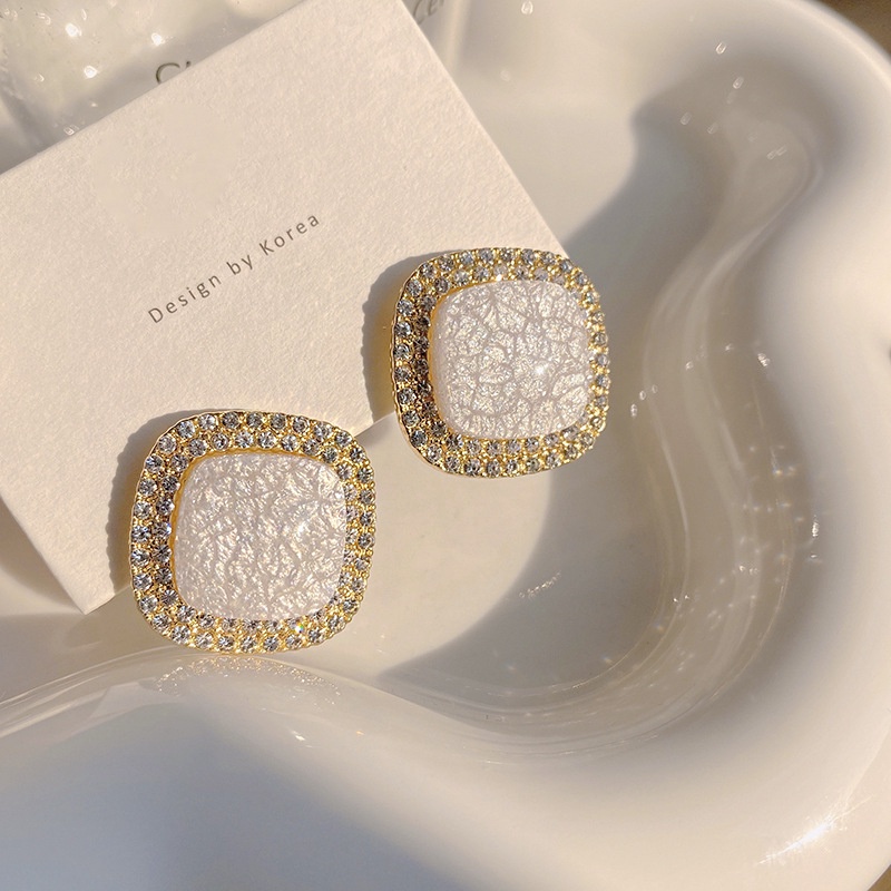 Bông Tai Hình Vuông Phong Cách Pháp Cổ Điển Thời Trang Cho Nữ