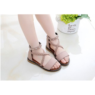 Giày sandal cho bé gái đi học
