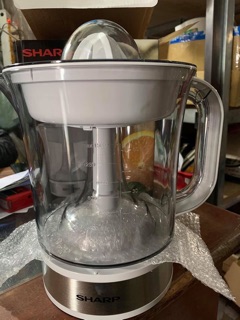 Máy ép cam Sharp EJ-J415-WH