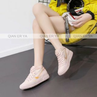 Giầy thể thao siêu nhẹ