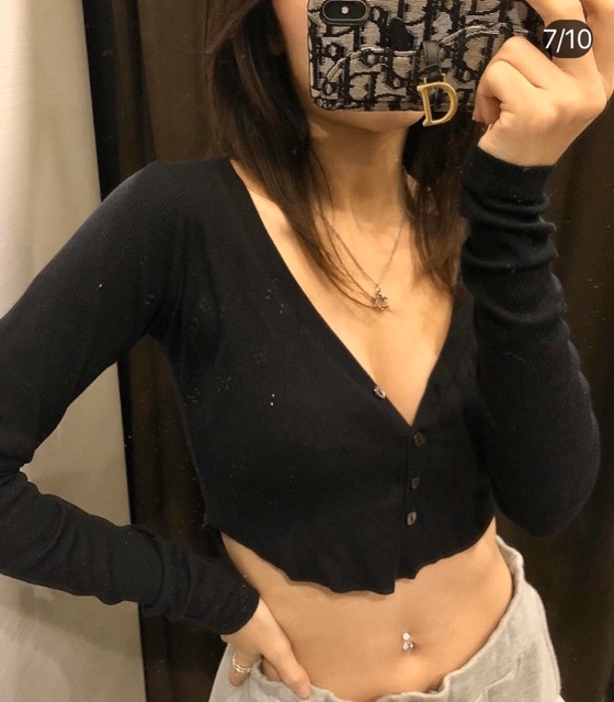Áo Croptop Cổ Tim Phối Nút Basic Sexy - Đủ màu