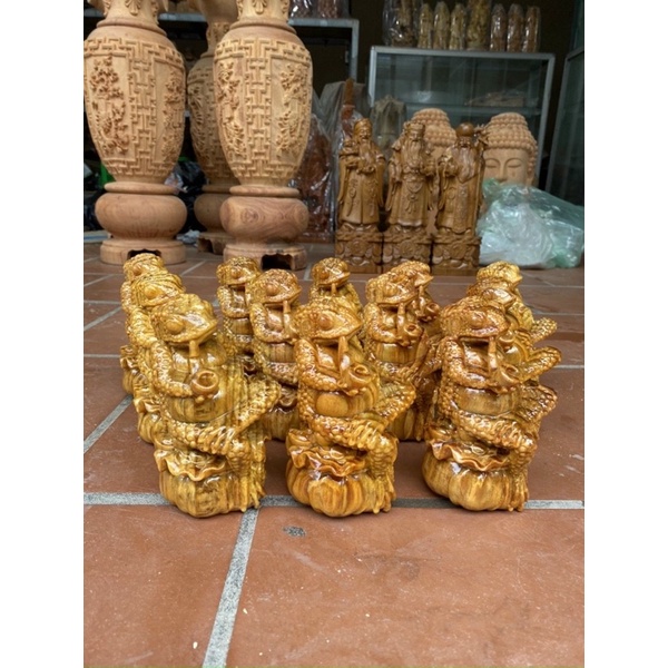 Tượng con cóc gỗ huyết Long cao 15 cm