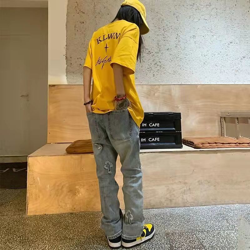 Quần jean lưng cao hoạ tiết chữ thập phong cách Âu Mỹ đường phố 2021