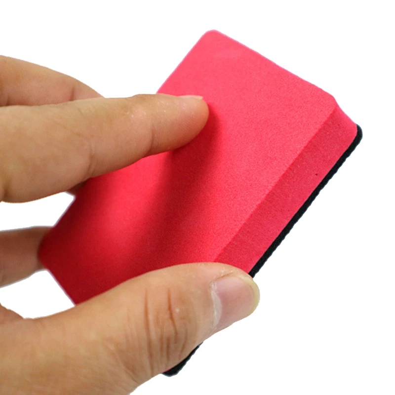 Miếng mút chùi rửa xe hơi màu đỏ tiện lợi