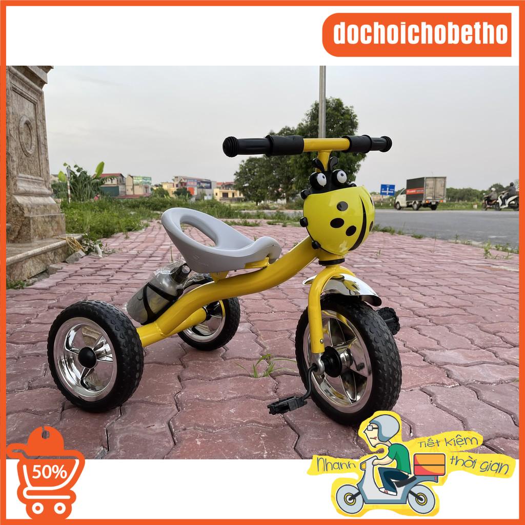 Xe ba bánh con bọ có bình nước