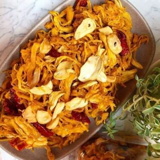 Khô gà bơ tỏi 500gr