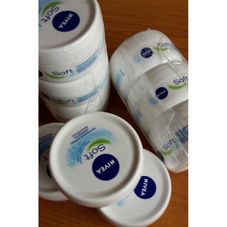 Kem dưỡng da giữ ẩm nivea soft đức