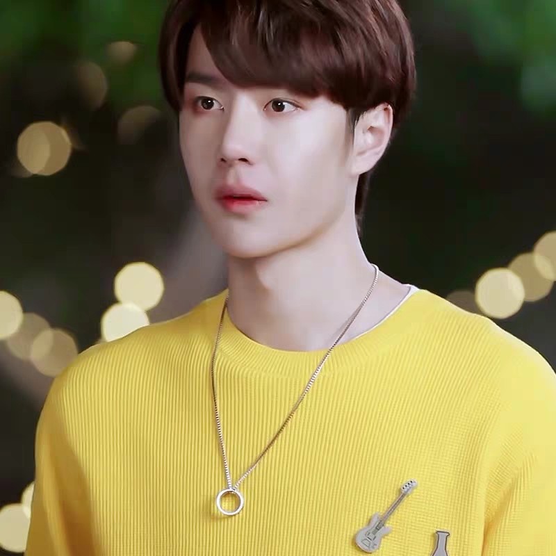 Vòng Cổ Mặt Tròn Phong Cách Hiphop Cá Tính Cho Nam Nữ